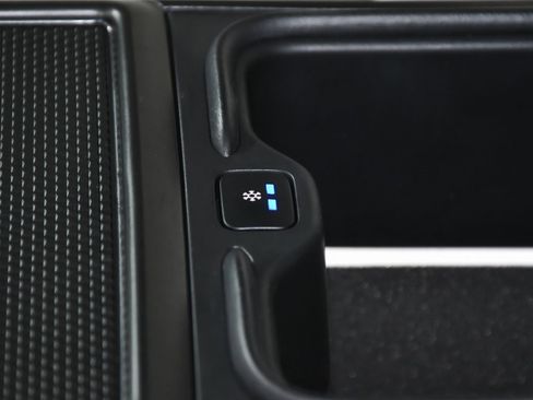 Used 2025 Land Rover Range Rover SE image 59