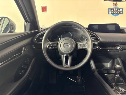 Used 2025 MAZDA MAZDA3 2.5 S Hatchback w/ Premium Pkg FWD image 17