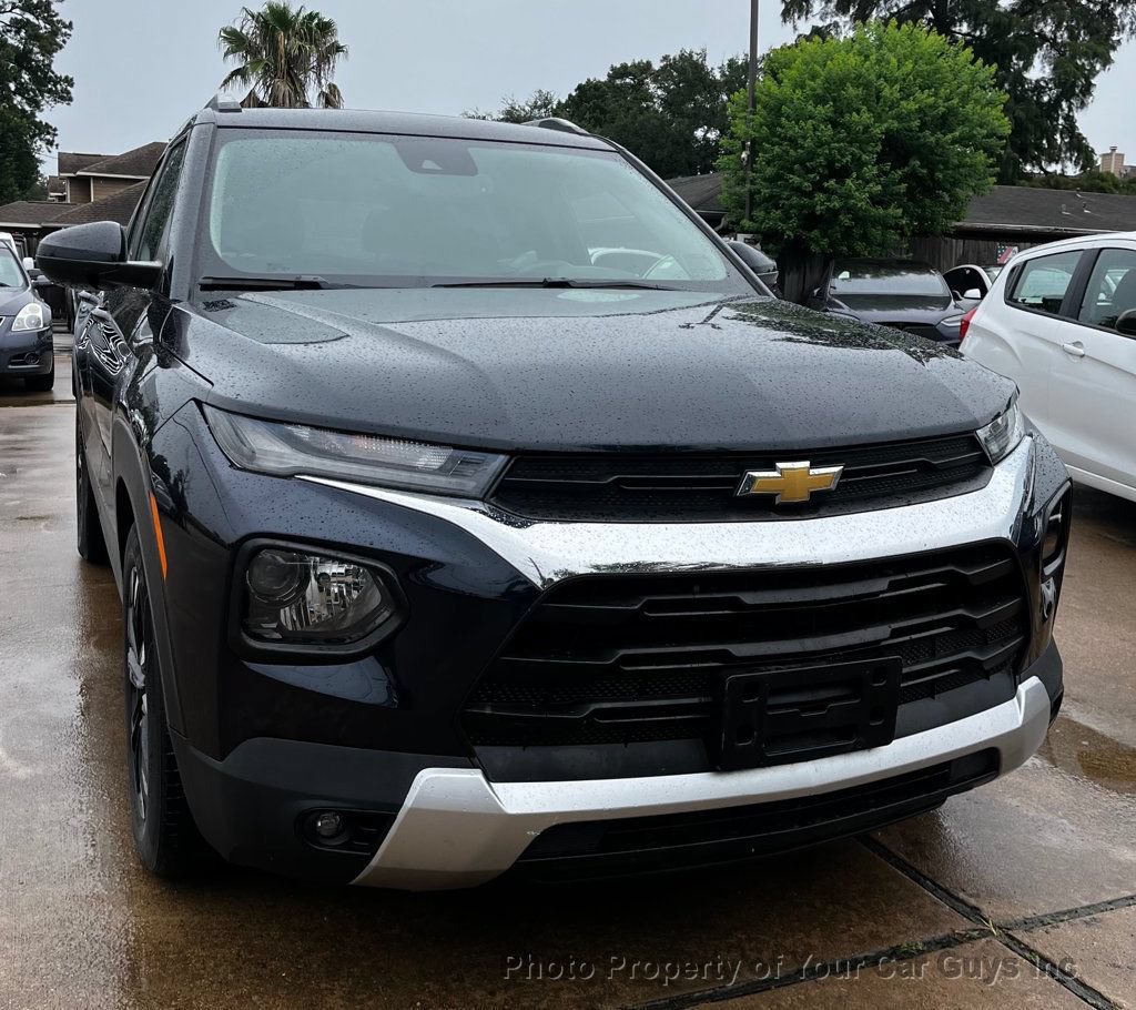 Used 2021 Chevrolet TrailBlazer LT w/ Sun and Liftgate Package FWD image 3