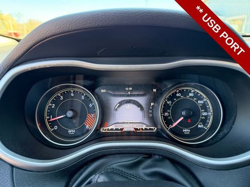 Used 2014 Jeep Cherokee Trailhawk w/ Leather Interior Group image 19