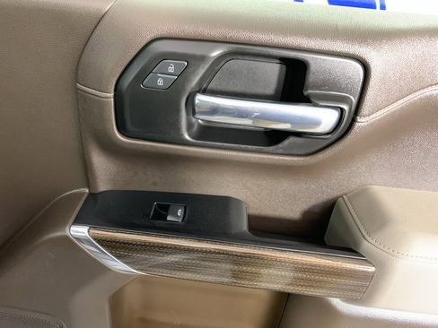 Used 2020 Chevrolet Silverado 1500 LT w/ All-Star Edition image 37