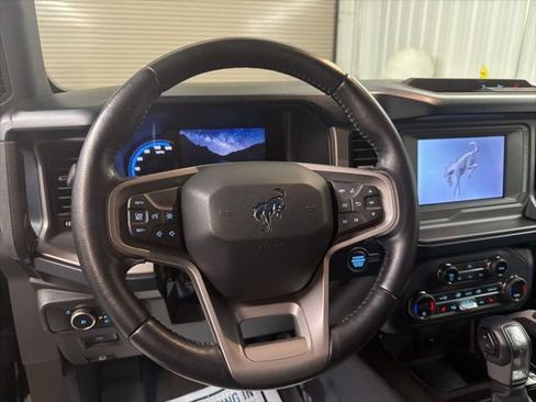 Used 2021 Ford Bronco Outer Banks image 16