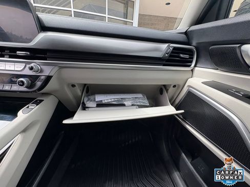 Certified 2025 Kia Telluride S AWD/4WD image 24