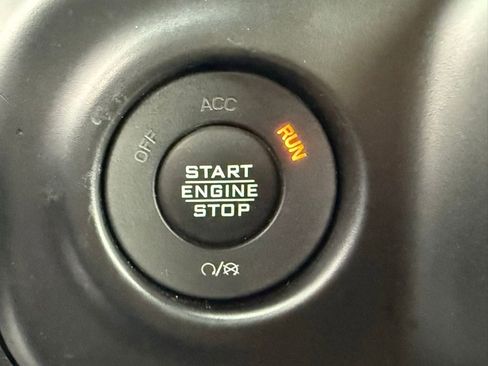 Used 2022 Jeep Wrangler Unlimited Rubicon image 26