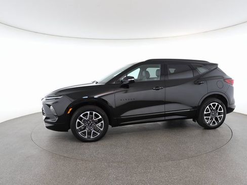 Used 2025 Chevrolet Blazer RS image 5