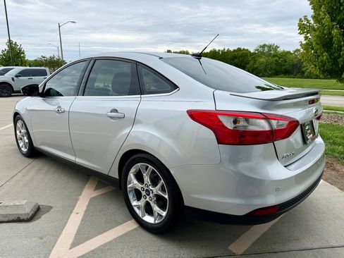 Used 2014 Ford Focus Titanium FWD image 6