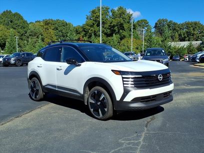 New 2026 Nissan Kicks SR w/ Cold Weather Package