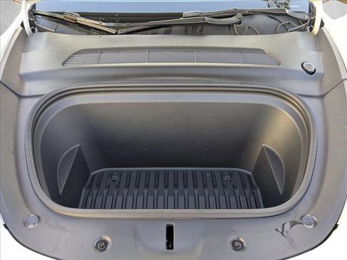 Used 2021 Tesla Model Y Long Range image 25