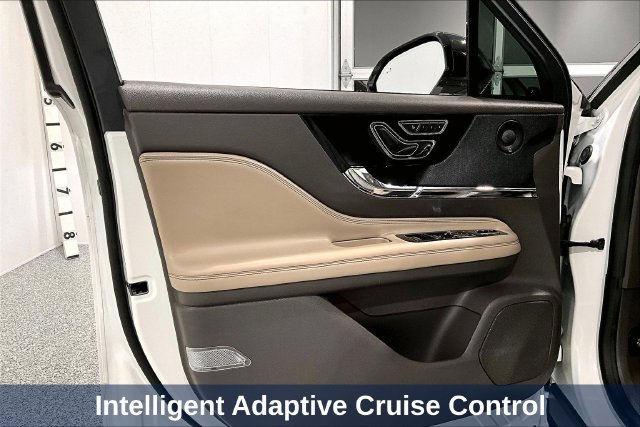 Used 2022 Lincoln Corsair Reserve w/ Equipment Group 201A AWD/4WD image 26