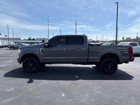 Used 2022 Ford F250 Platinum w/ Tremor Off-Road Package AWD/4WD image 6