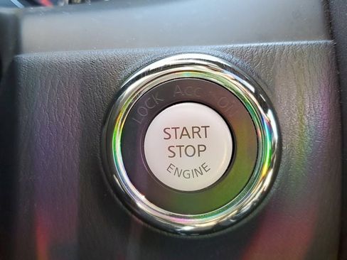 Used 2022 Nissan Armada Platinum image 26