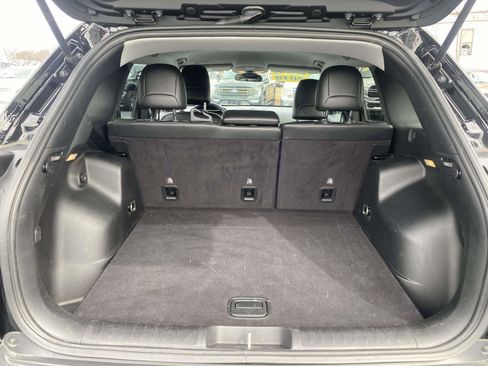 Used 2019 Jeep Cherokee Latitude Plus image 10