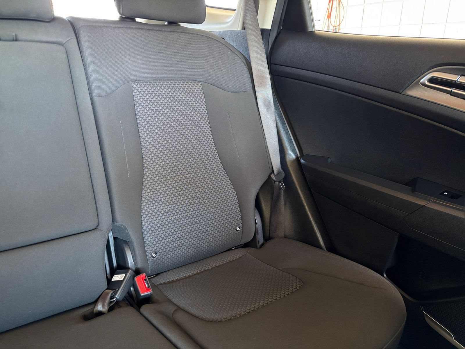 Used 2026 Kia Sportage LX FWD image 36