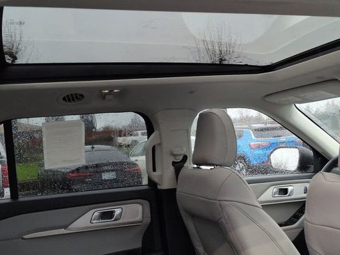 New 2026 Ford Explorer Active w/ Active Comfort Package image 30