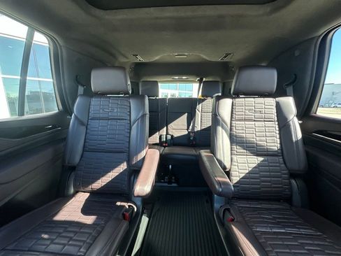 Used 2023 Cadillac Escalade Sport Platinum w/ Heavy-Duty Trailer Package image 36