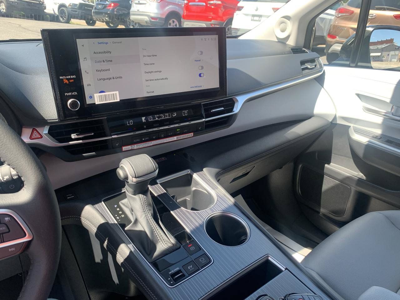 Used 2026 Toyota Sienna XLE AWD/4WD image 22