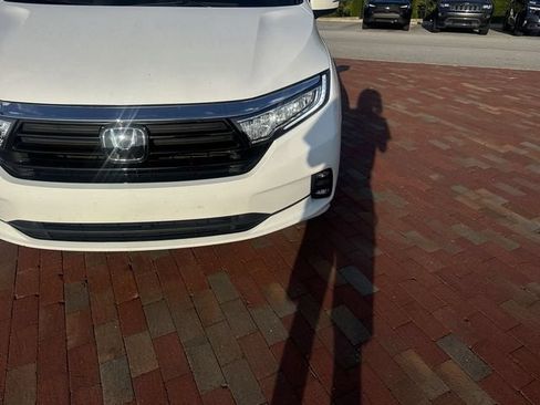 Certified 2024 Honda Odyssey EX-L image 24