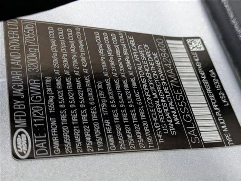 Used 2021 Land Rover Range Rover P525 Westminster Edition LWB image 28