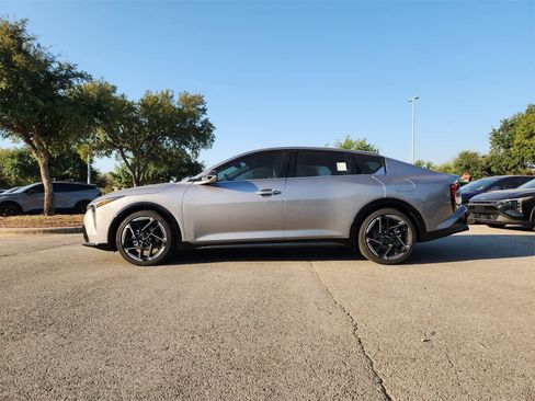 New 2025 Kia K4 GT-Line image 3