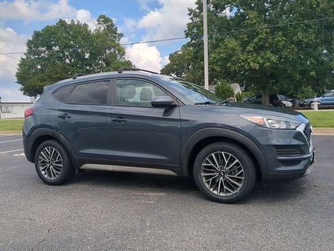Used 2021 Hyundai Tucson SEL FWD image 2