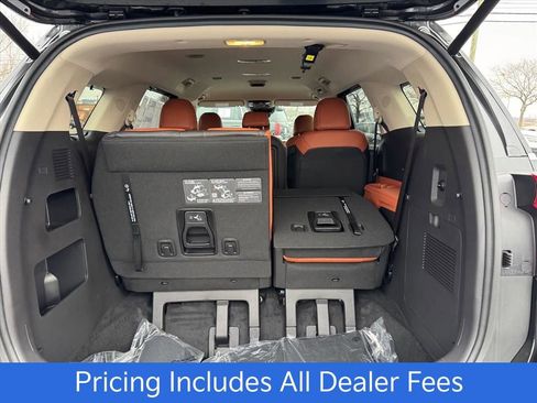 New 2026 Kia Carnival EX FWD image 7