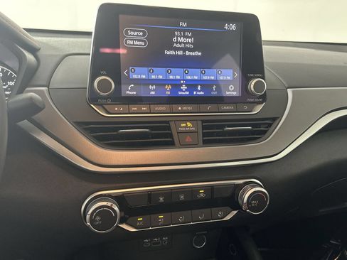 Certified 2024 Nissan Altima 2.5 SR FWD image 21