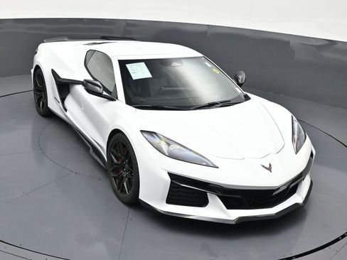 Used 2026 Chevrolet Corvette Z06 RWD image 19