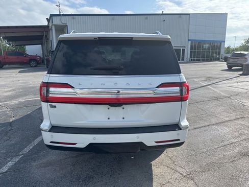 Used 2021 Lincoln Navigator Reserve AWD/4WD image 5
