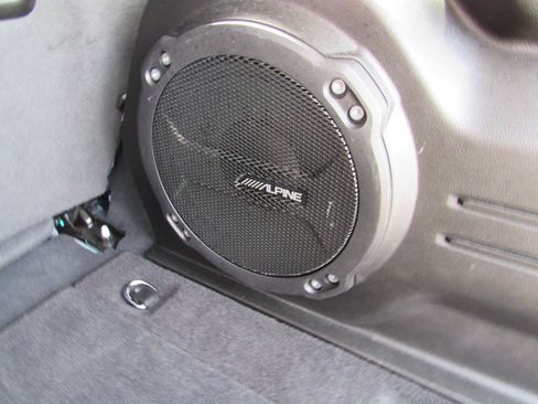 Used 2024 Jeep Wrangler Unlimited Sahara w/ Technology Group AWD/4WD image 38