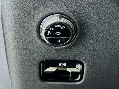 New 2026 Mercedes-Benz GLC 43 AMG 4MATIC image 10