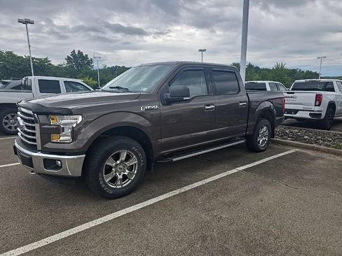 Used 2015 Ford F150 XLT w/ Equipment Group 302A Luxury AWD/4WD image 2