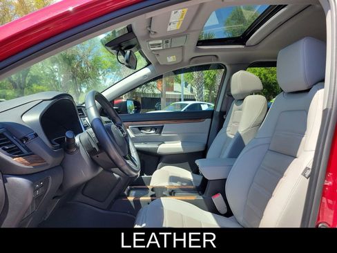 Used 2022 Honda CR-V Touring image 3