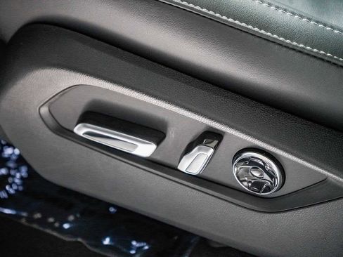 Used 2025 Acura MDX SH-AWD w/ Technology Package image 24