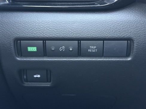 Certified 2023 Nissan Sentra SR image 28