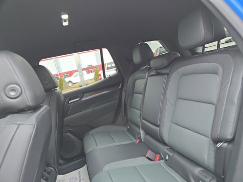 New 2026 GMC Terrain AT4 w/ LPO, Floor Liner Package image 15