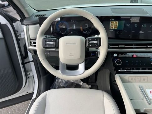 New 2026 Hyundai Santa Fe SE image 13