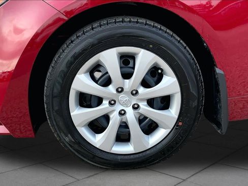 Used 2026 Toyota Corolla LE FWD image 11