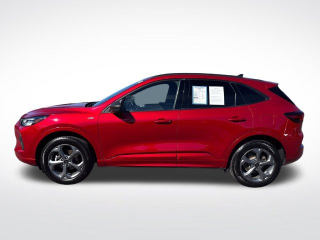 Used 2024 Ford Escape ST-Line w/ Tech Pack #1 AWD/4WD image 2
