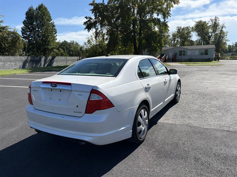 Used 2012 Ford Fusion SEL FWD image 5