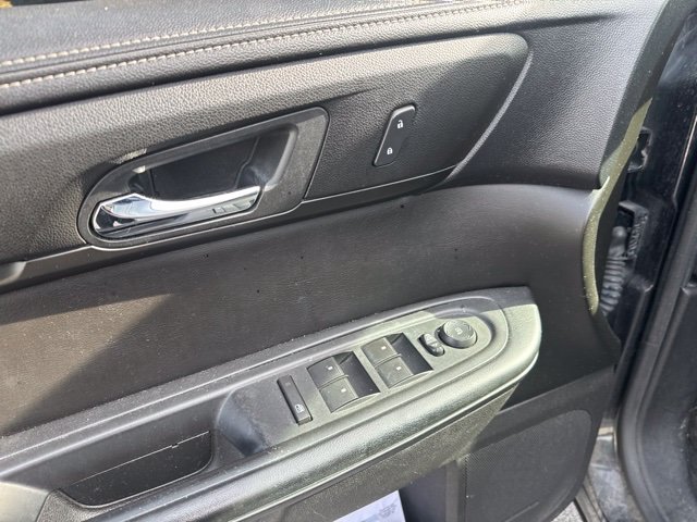 Used 2013 GMC Acadia SLE FWD image 9