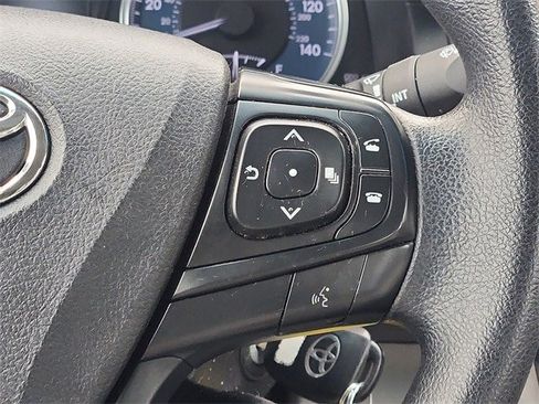 Used 2017 Toyota Camry LE image 15