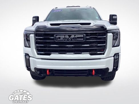 Used 2024 GMC Sierra 2500 AT4 w/ AT4 Premium Plus Package AWD/4WD image 2