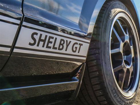 Used 2007 Ford Mustang GT Premium image 11