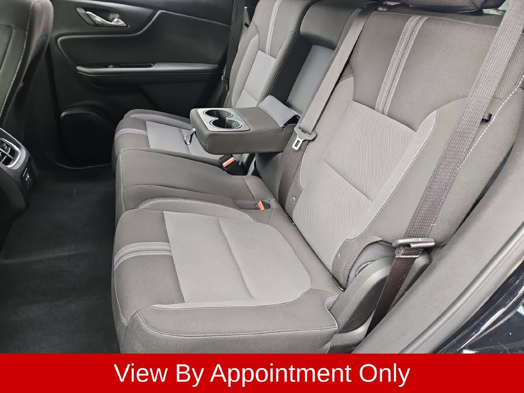 Used 2025 Chevrolet Blazer LT FWD image 27