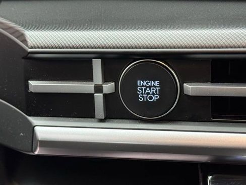 Used 2025 Hyundai Santa Fe XRT image 17