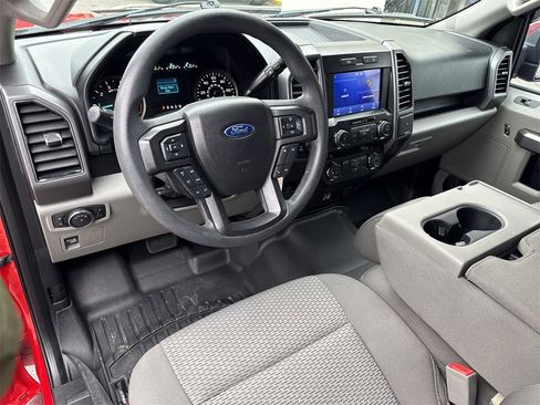 Used 2020 Ford F150 XLT image 11