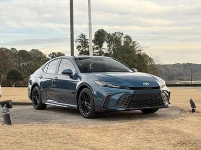 Used 2025 Toyota Camry SE