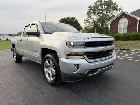 Used 2017 Chevrolet Silverado 1500 LT w/ All Star Edition AWD/4WD image 8