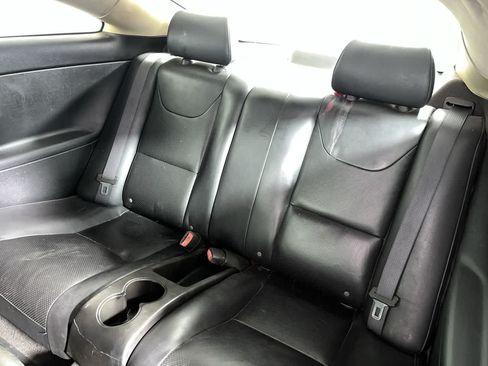 Used 2008 Pontiac G6 GT w/ Premium Package FWD image 25