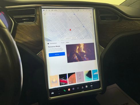 Used 2017 Tesla Model X 100D image 17